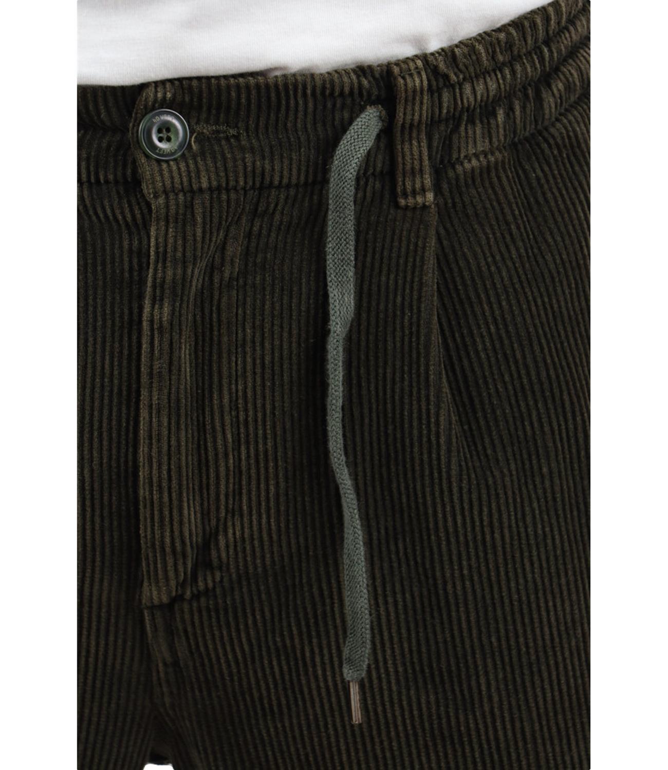 Aikoc men's cargo trousers in velvet with dark green pockets