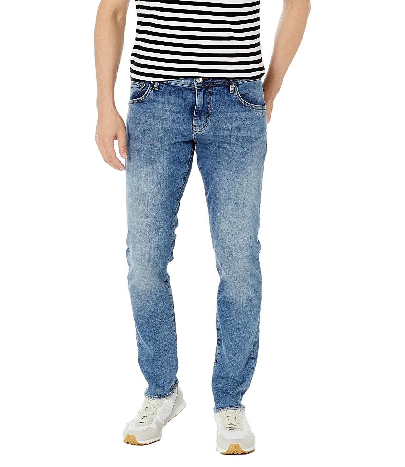 Lightweight men's jeans in slim fit cotton