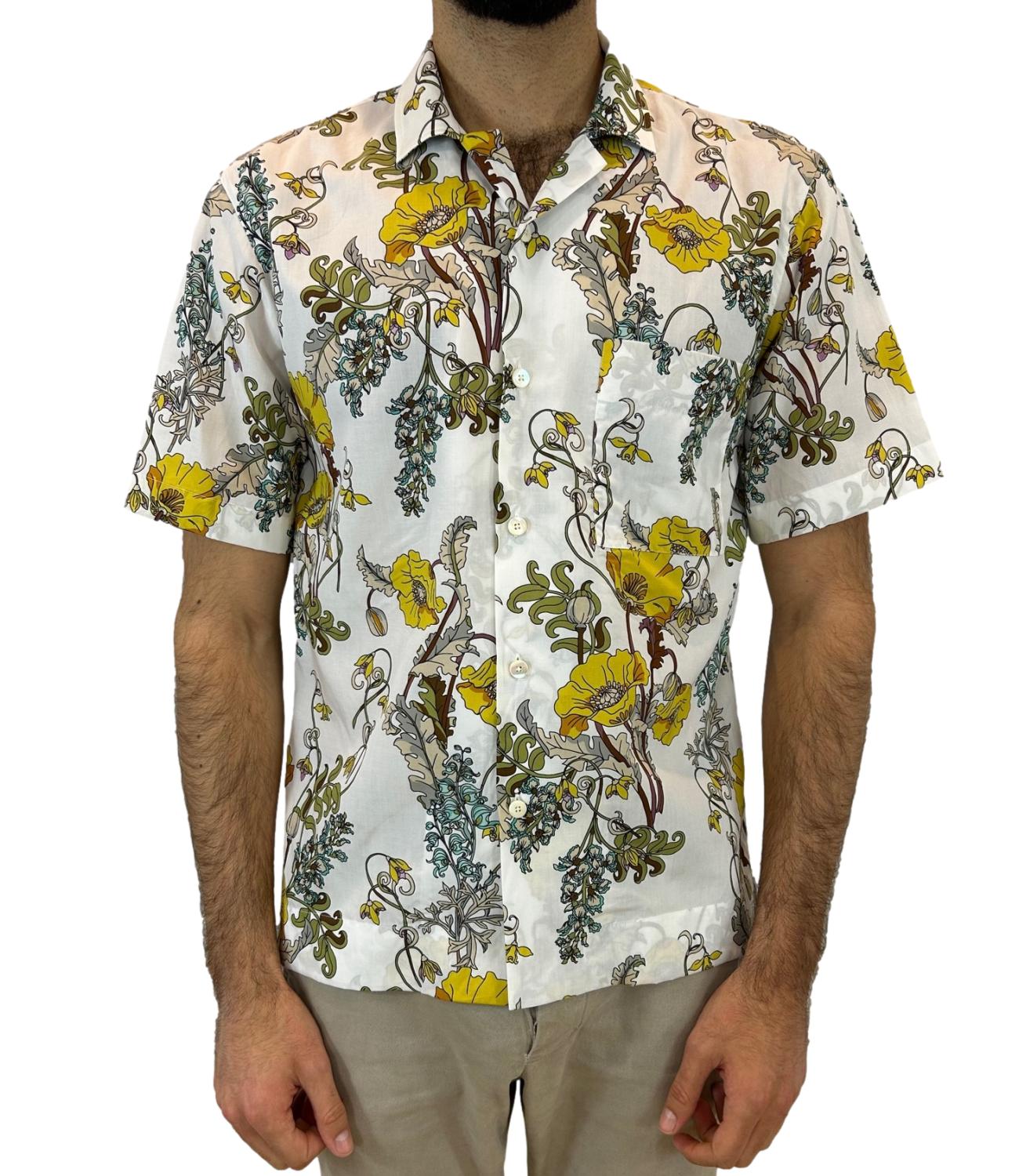 White zacus half-sleeved shirt with floral pattern